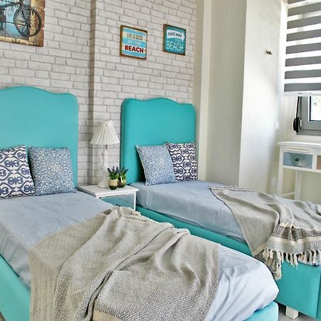 Enastron Apartment Pefkochori Bagian luar foto