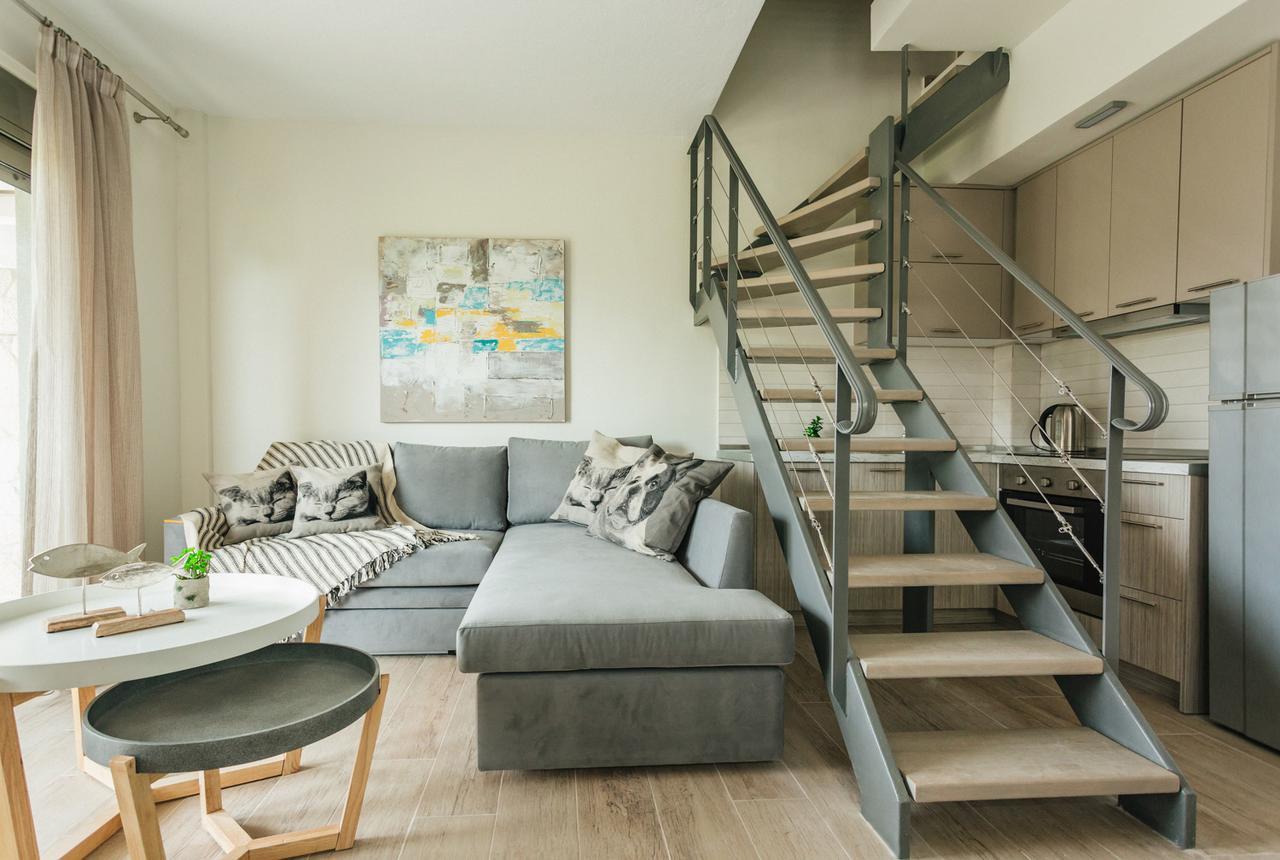 Enastron Apartment Pefkochori Bagian luar foto