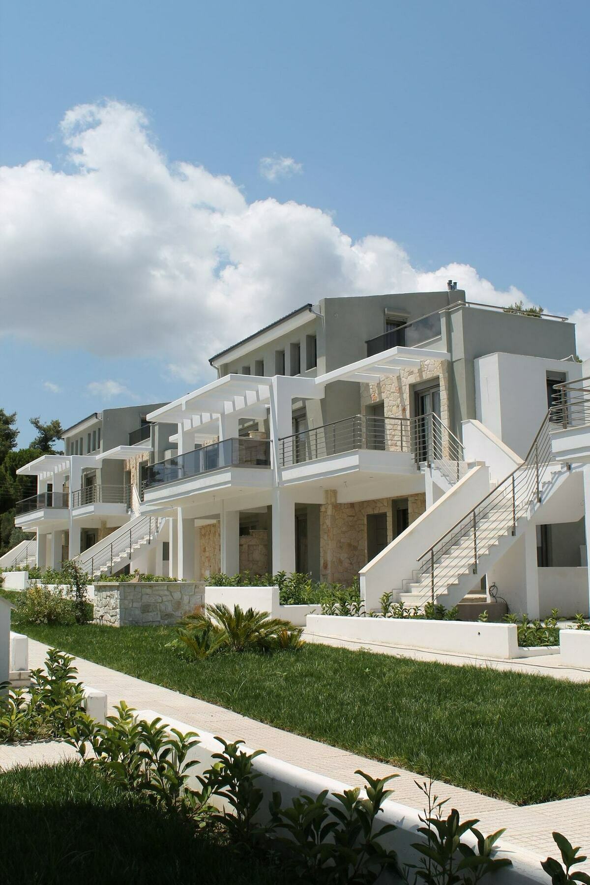 Enastron Apartment Pefkochori Bagian luar foto